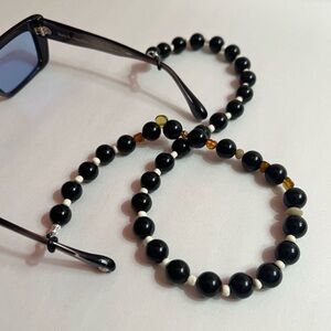 Beaded glasses chain